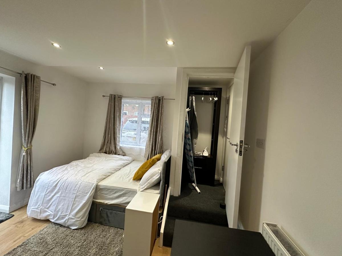 Keedonwood Road Bromley, Rooms With Free Wifi Exterior foto