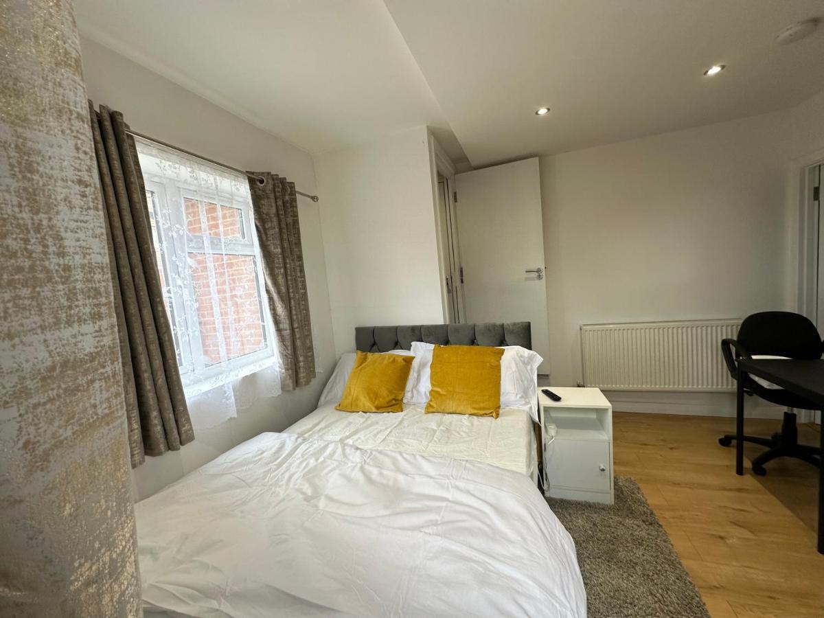 Keedonwood Road Bromley, Rooms With Free Wifi Exterior foto