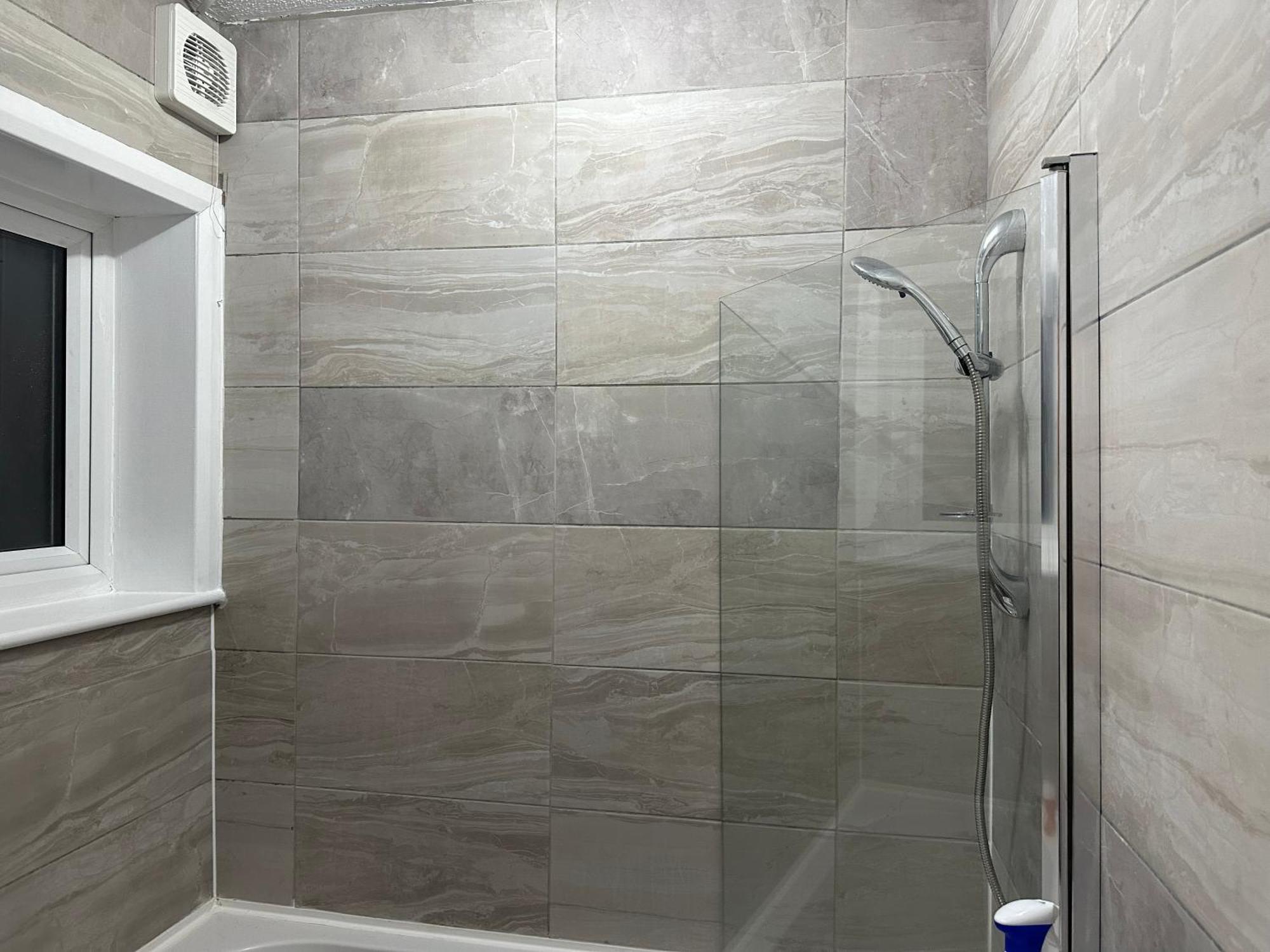 Keedonwood Road Bromley, Rooms With Free Wifi Exterior foto